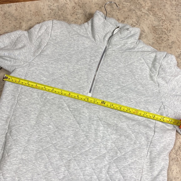 Lululemon Quilted Primaloft Filled Sweater Jacket - Picture 9 of 10